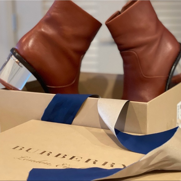 BURBERRY Leather Ankle Boots - Picture 1 of 5